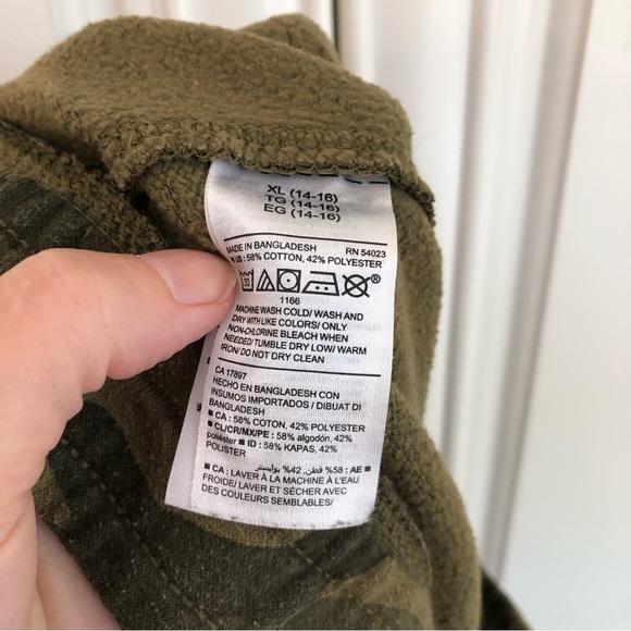 😎Old Navy boys sweatshorts - Picture 9 of 9